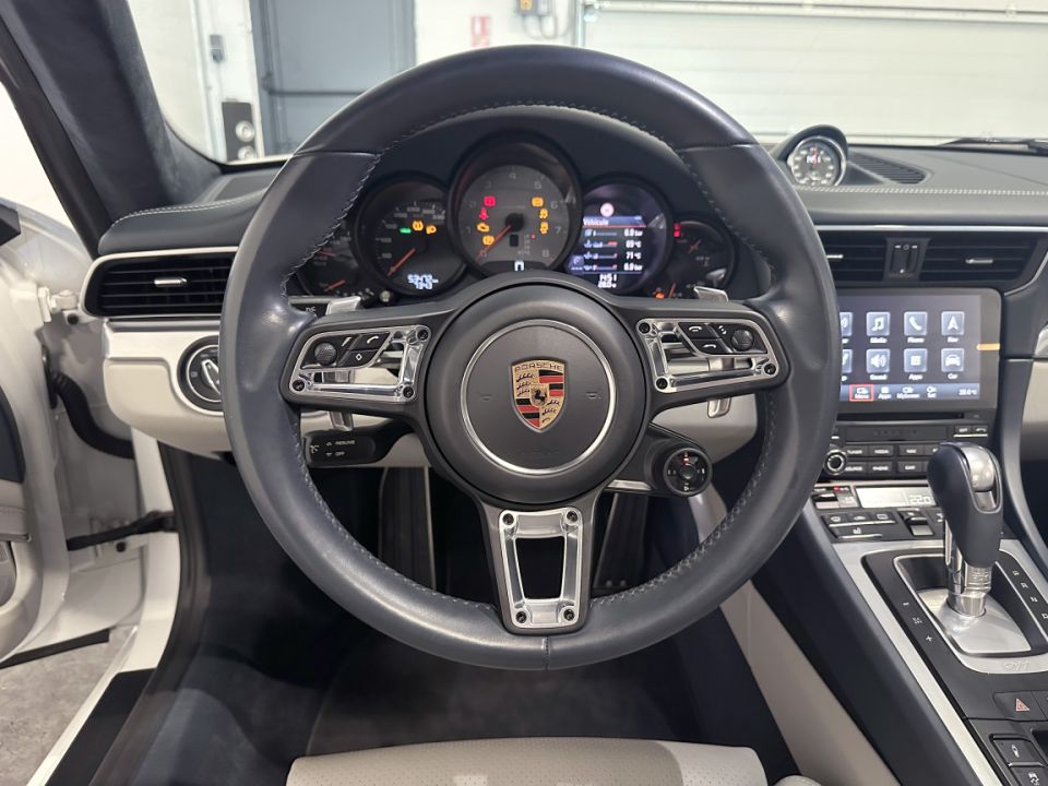 Porsche 911 Type 991.2 Carrera S Coupé 3.0 420ch PDK7 – Élégance et Performance - image 11