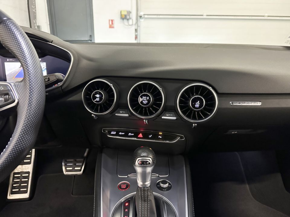 AUDI TTS COUPE 40 TFSI 2.0 306ch S-Tronic 7 Quattro – Performance et Élégance - image 11