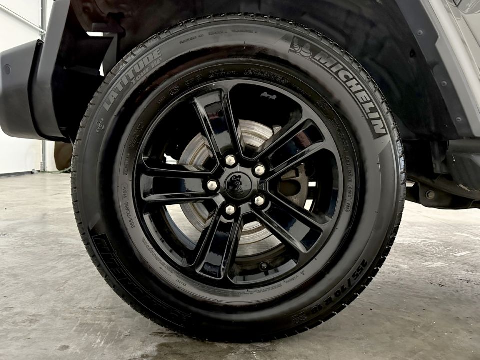 JEEP WRANGLER UNLIMITED 2.0 Turbo 272ch 4x4 BVA8 Sahara Night Eagle - image 15