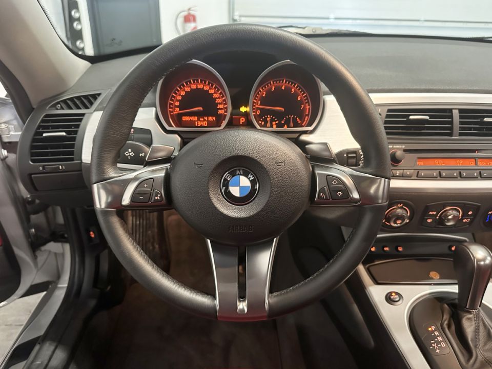 BMW Z4 COUPE E86 3.0 SI 265ch BVA6 Steptronic - Le Hangar Bordelais - image 9