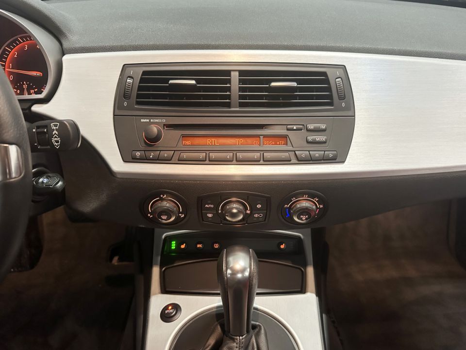BMW Z4 COUPE E86 3.0 SI 265ch BVA6 Steptronic - Le Hangar Bordelais - image 11