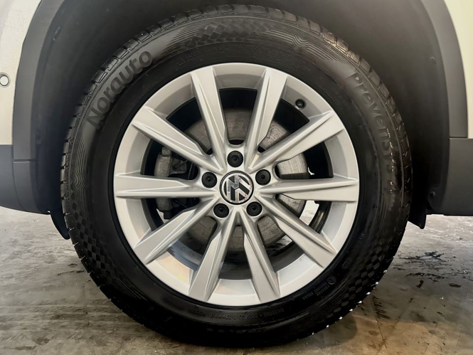 VOLKSWAGEN TIGUAN 2.0 TDI 140ch FAP CARAT 4MOTION DSG7 - SUV haut de gamme - image 15
