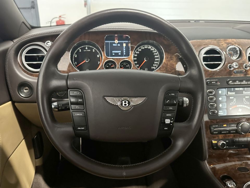 Bentley Continental GT Coupé W12 6.0 560ch BVA6 - Luxe et Performance - 38 990 € - image 11