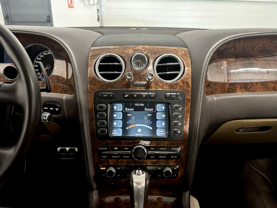 Bentley Continental GT Coupé W12 6.0 560ch BVA6 - Performance et Luxe - 38 990 € - image 13