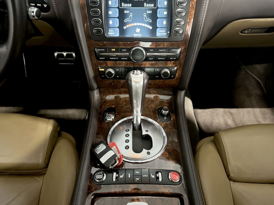 Bentley Continental GT Coupé W12 6.0 560ch BVA6 - Luxe et Performance - 38 990 € - image 20