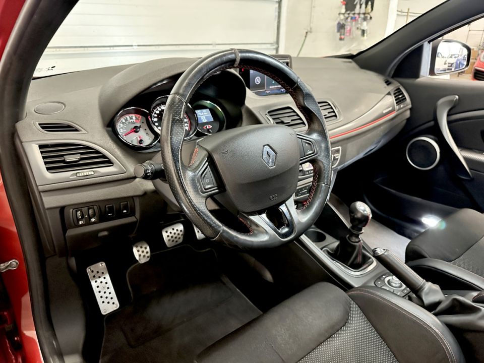 RENAULT MEGANE RS III Coupé 2.0 16V 275ch SetS BVM6 – Performances et Élégance - 24 990 € - image 1