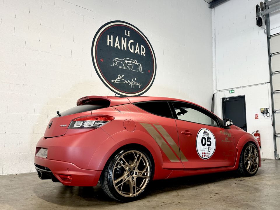 RENAULT MEGANE RS III Coupé 2.0 16V 275ch SetS BVM6 – Performances et Élégance - 24 990 € - image 19