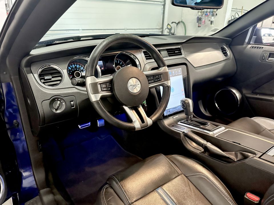 Ford Mustang GT Premium Coupé V8 5.0 - Puissance et Élégance - 34 990 € - image 1