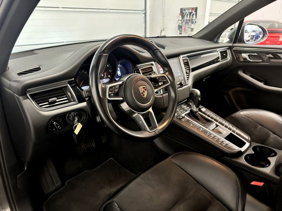 Porsche Macan GTS V6 3.0 360ch PDK7 – Un SUV haut de gamme au design raffiné - 46 990 € - image 1
