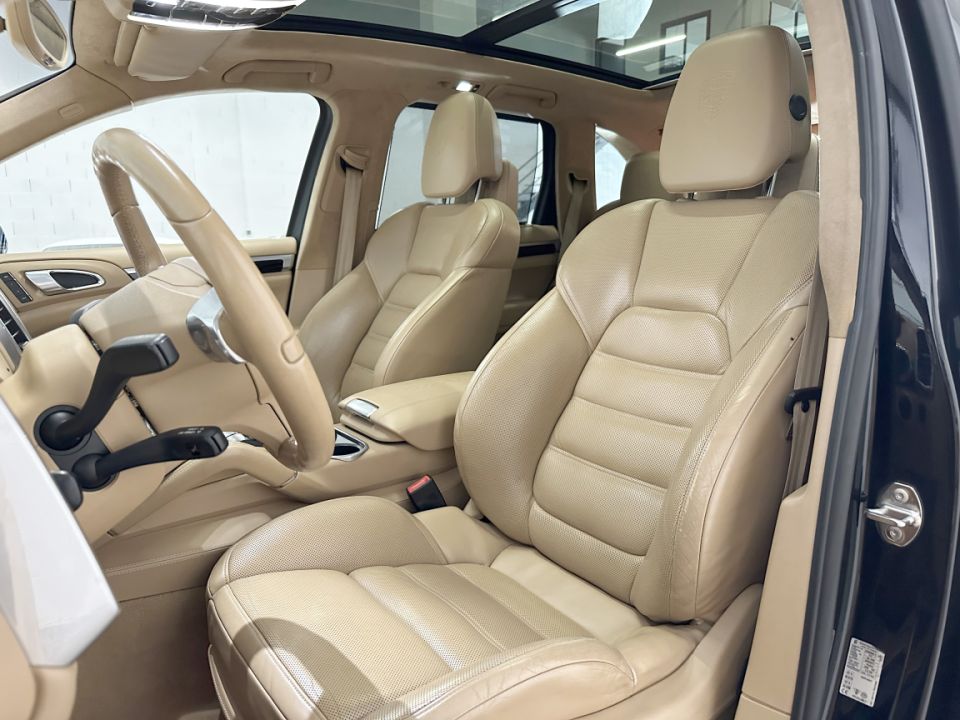 PORSCHE CAYENNE TURBO V8 4.8 500ch Tiptronic S 25th anniversaire - SUV de prestige - image 3