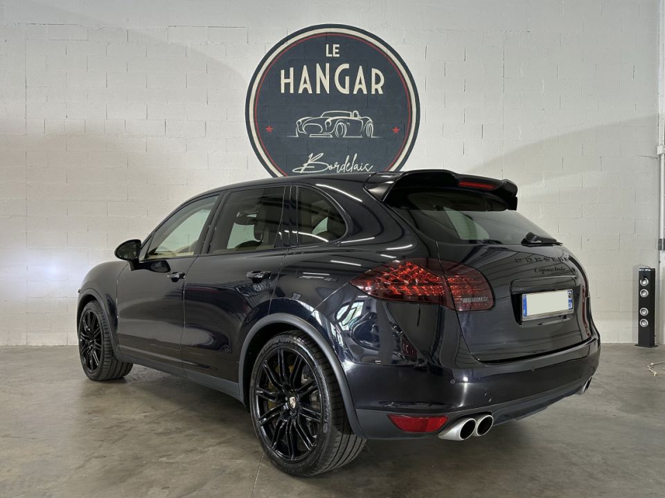 PORSCHE CAYENNE TURBO V8 4.8 500ch Tiptronic S 25th anniversaire - SUV de prestige - image 4