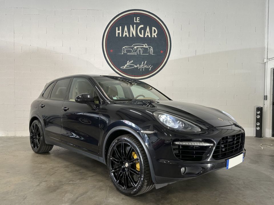 PORSCHE CAYENNE TURBO V8 4.8 500ch Tiptronic S 25th anniversaire - SUV de prestige - image 12
