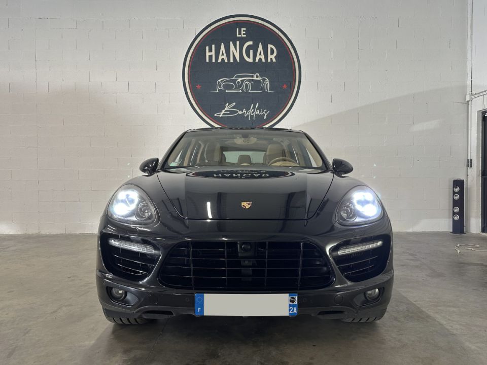 PORSCHE CAYENNE TURBO V8 4.8 500ch Tiptronic S 25th anniversaire - SUV de prestige - image 14