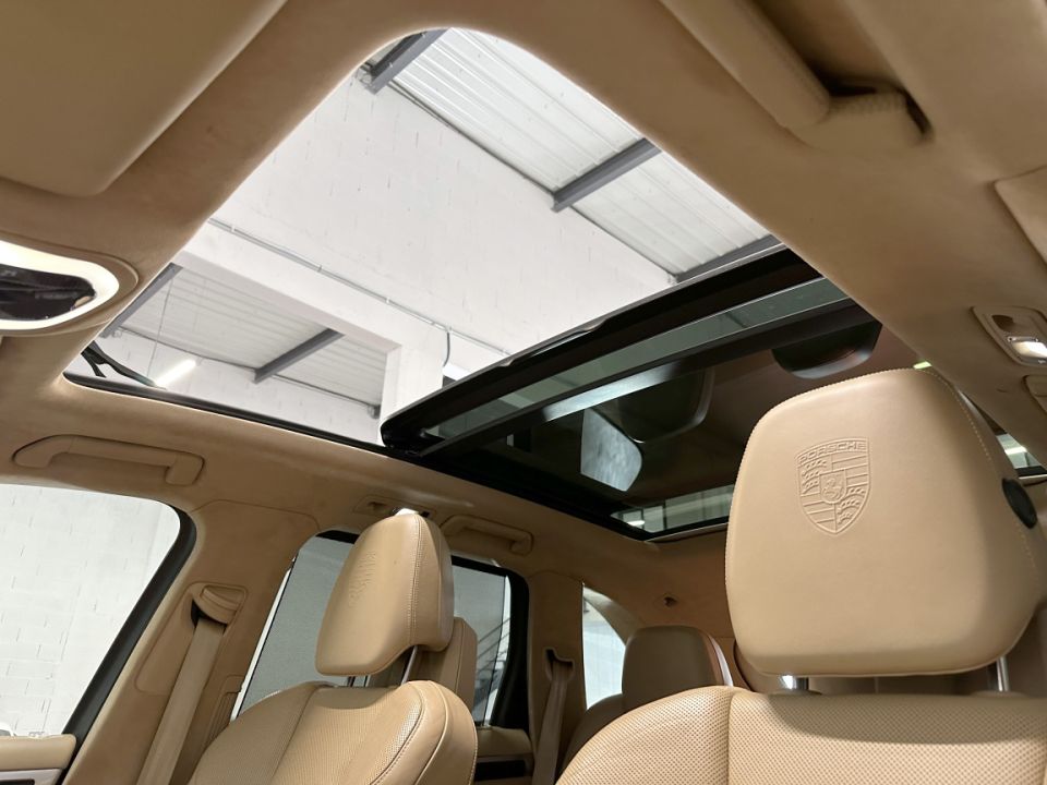 PORSCHE CAYENNE TURBO V8 4.8 500ch Tiptronic S 25th anniversaire - SUV de prestige - image 18