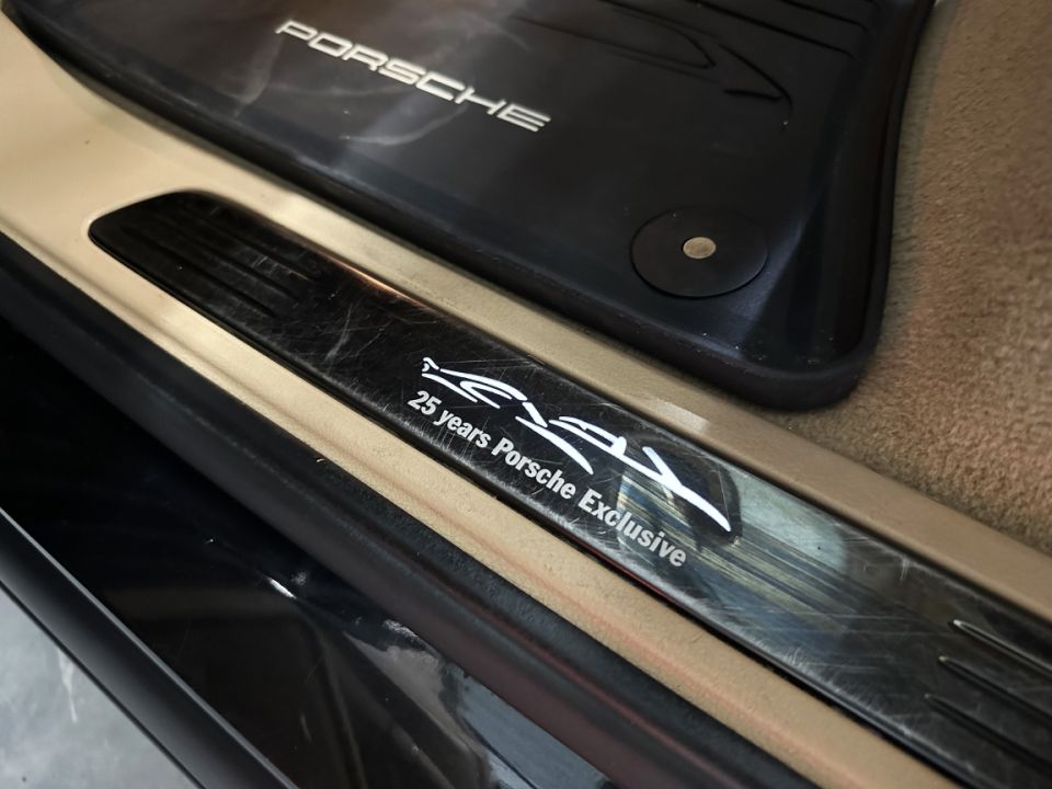 PORSCHE CAYENNE TURBO V8 4.8 500ch Tiptronic S 25th anniversaire - SUV de prestige - image 22