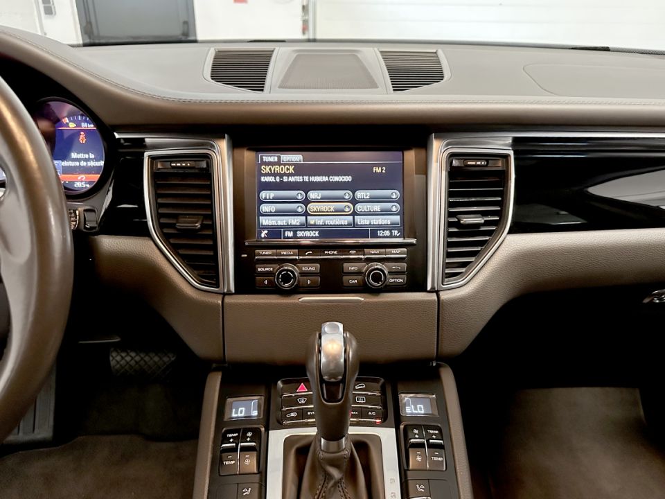 PORSCHE Macan S Diesel V6 3.0 PDK7 - Élégance et performance réunies - 29 990 € - image 16