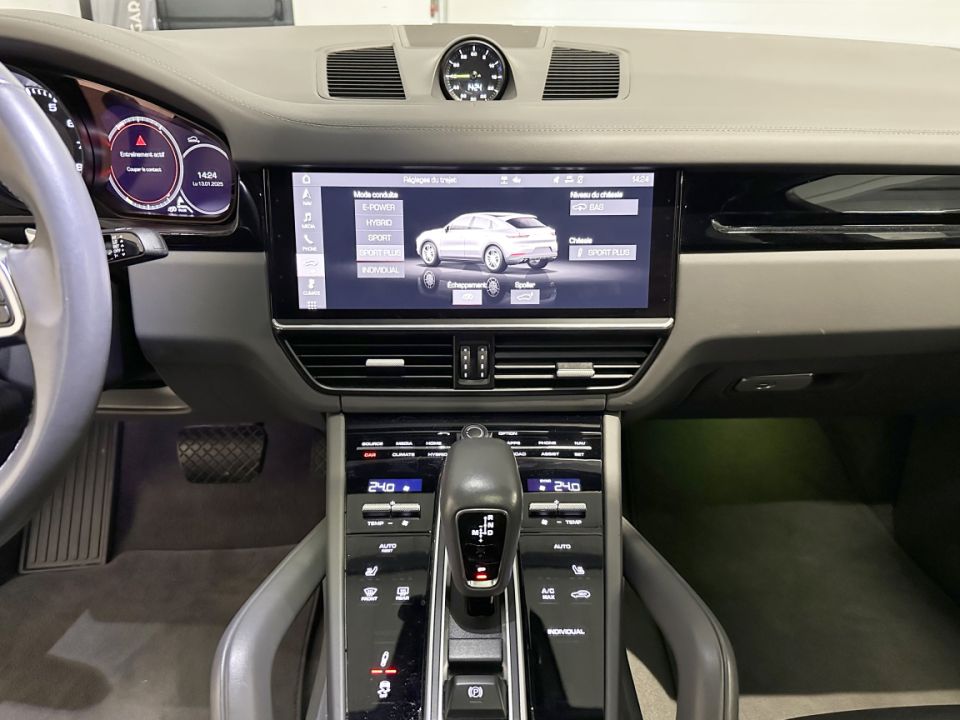 PORSCHE CAYENNE E HYBRID Cayenne Coupe 3.0 V6 340 ch Tiptronic BVA  - Le Hangar Bordelais - image 16