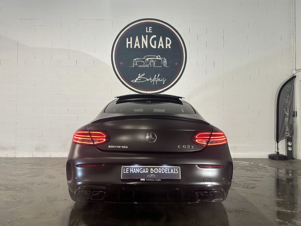 MERCEDES CLASSE C 63 S AMG Coupé V8 4.0 - Performance et Élégance Exceptionnelles - image 6