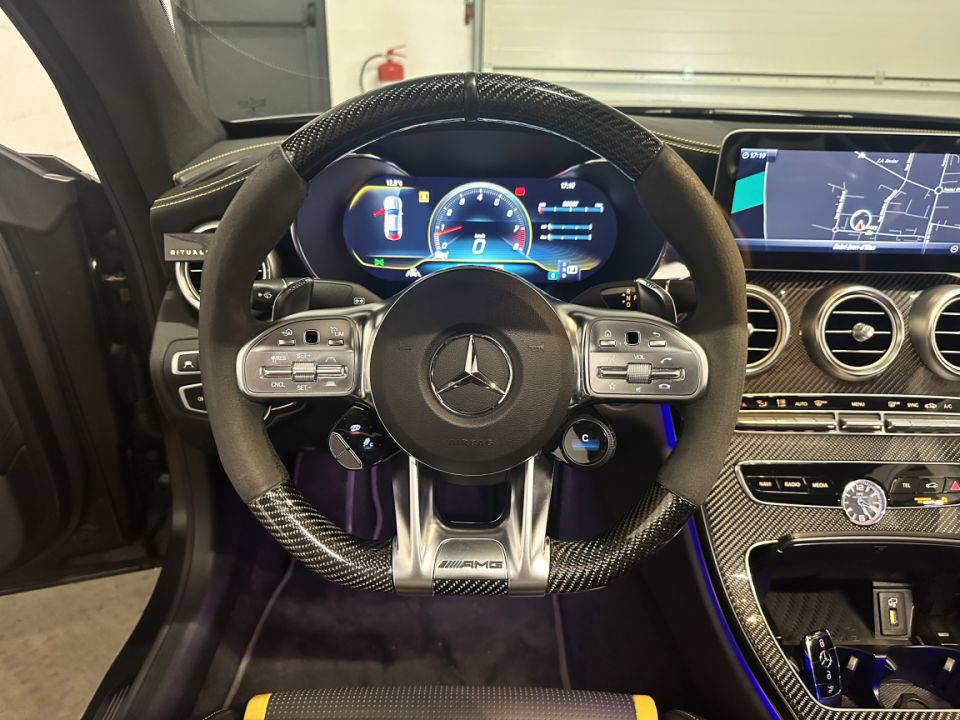 MERCEDES CLASSE C 63 S AMG Coupé V8 4.0 - Performance et Élégance Exceptionnelles - image 11