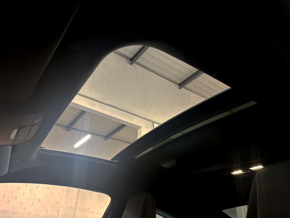 MERCEDES CLASSE C 63 S AMG Coupé V8 4.0 - Performance et Élégance Exceptionnelles - image 18