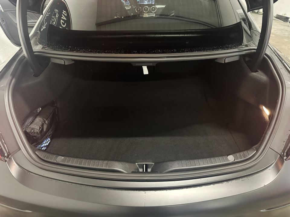 MERCEDES CLASSE C 63 S AMG Coupé V8 4.0 - Performance et Élégance Exceptionnelles - image 22