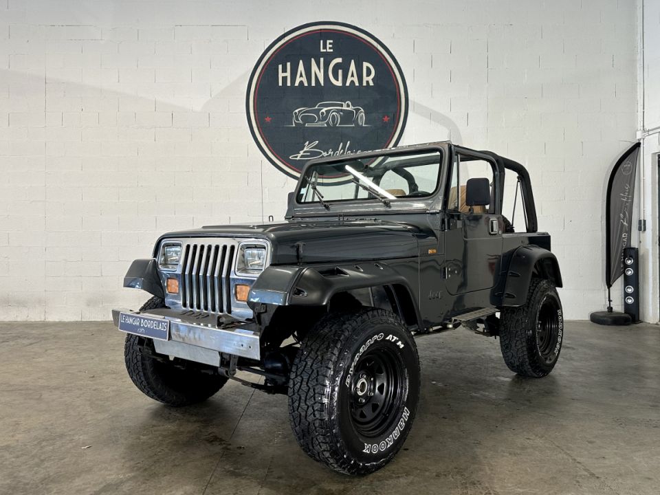 JEEP WRANGLER  YJ 2.5 103ch BVM5 - Le Hangar Bordelais - image 0