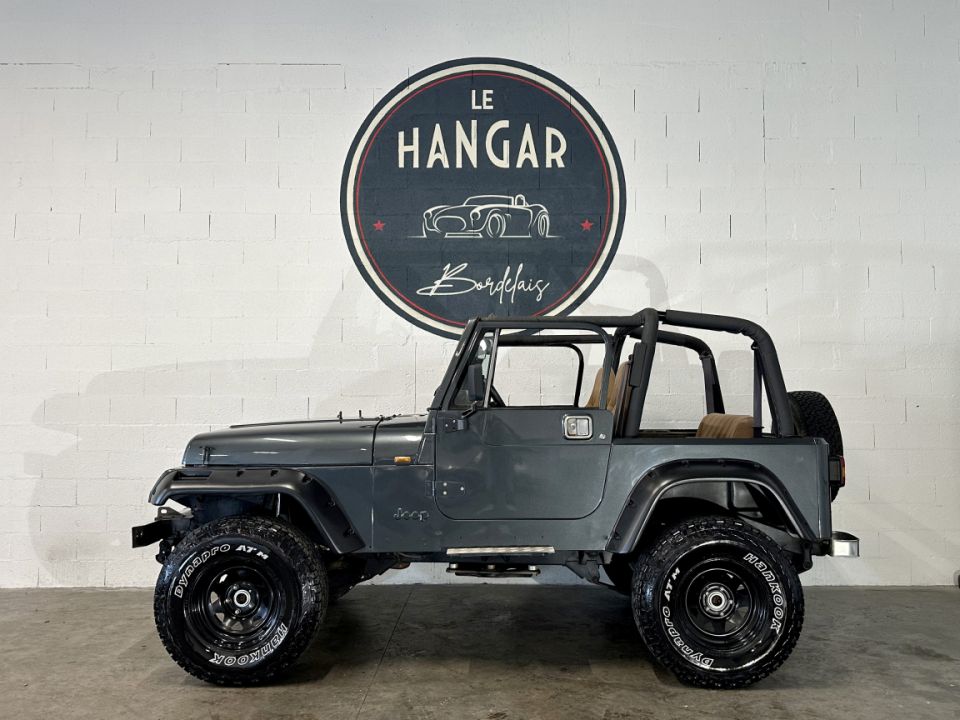 JEEP WRANGLER  YJ 2.5 103ch BVM5 - Le Hangar Bordelais - image 2