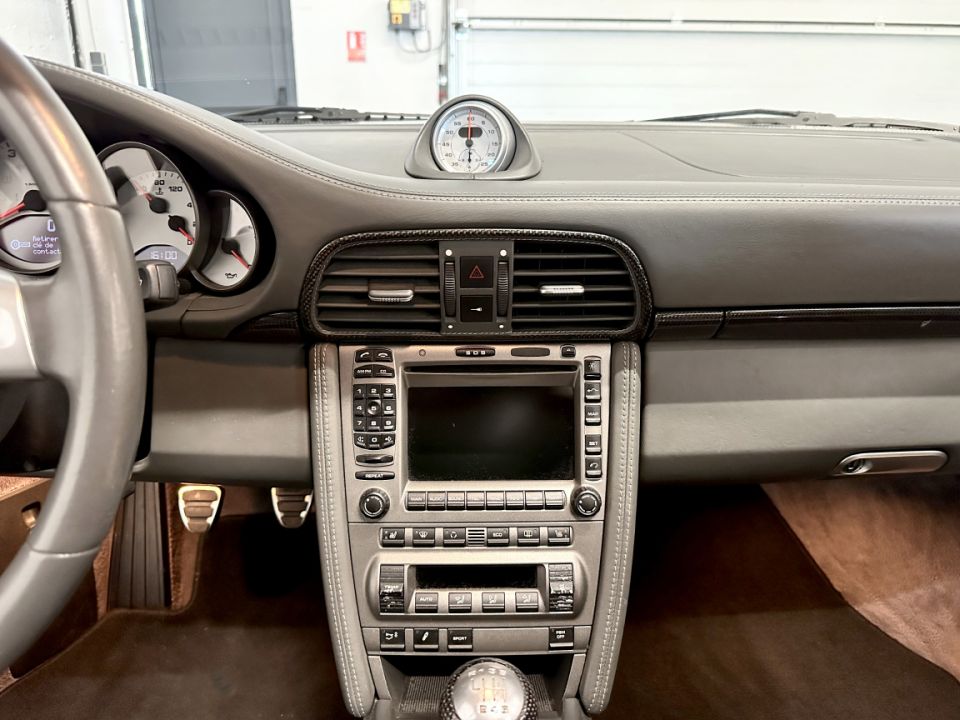 Porsche 911 Type 997 Carrera 4S Coupé 3.8 355ch BVM6 - Performance et Élégance - image 13
