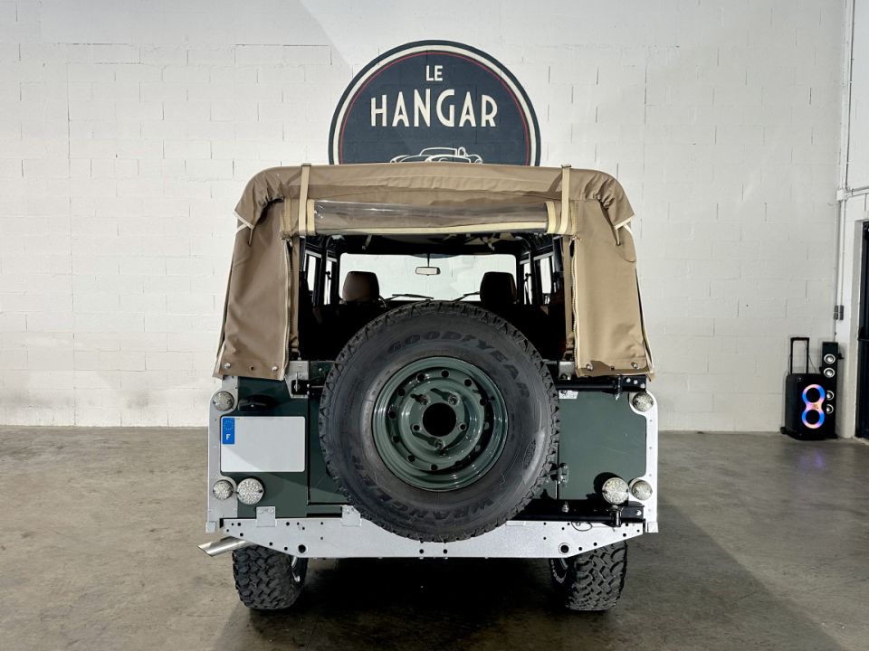 LAND ROVER DEFENDER 110 2.5 TD 85ch BVM5 Station Wagon 9 places Soft Top - État exceptionnel - 44 990 € - image 6