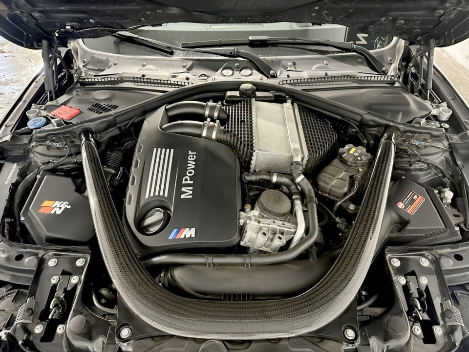 BMW M4 Coupé L6 3.0 450ch Pack Compétition DKG7 - Performance et Élégance - 56 990 € - image 18