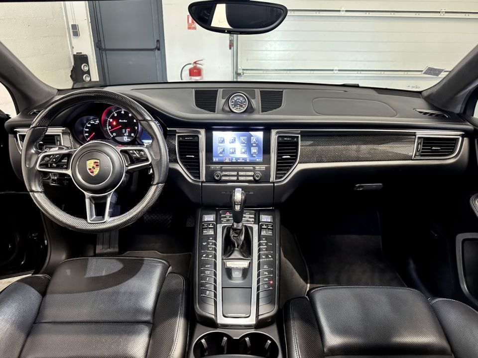 PORSCHE MACAN Turbo V6 3.6 440ch Pack Performance PDK7 - Le Hangar Bordelais - image 11