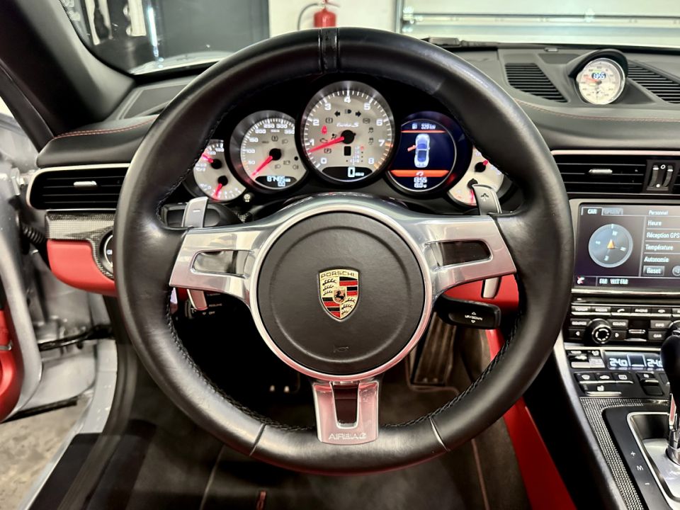 PORSCHE 911 Type 991 Turbo S Cabriolet 3.8 560ch PDK7 - Le Hangar Bordelais - image 11