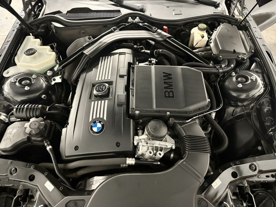 B.M.W. Z4 Roadster 35IS sDrive 340ch BVA7 M Sport - Le Hangar Bordelais - image 18