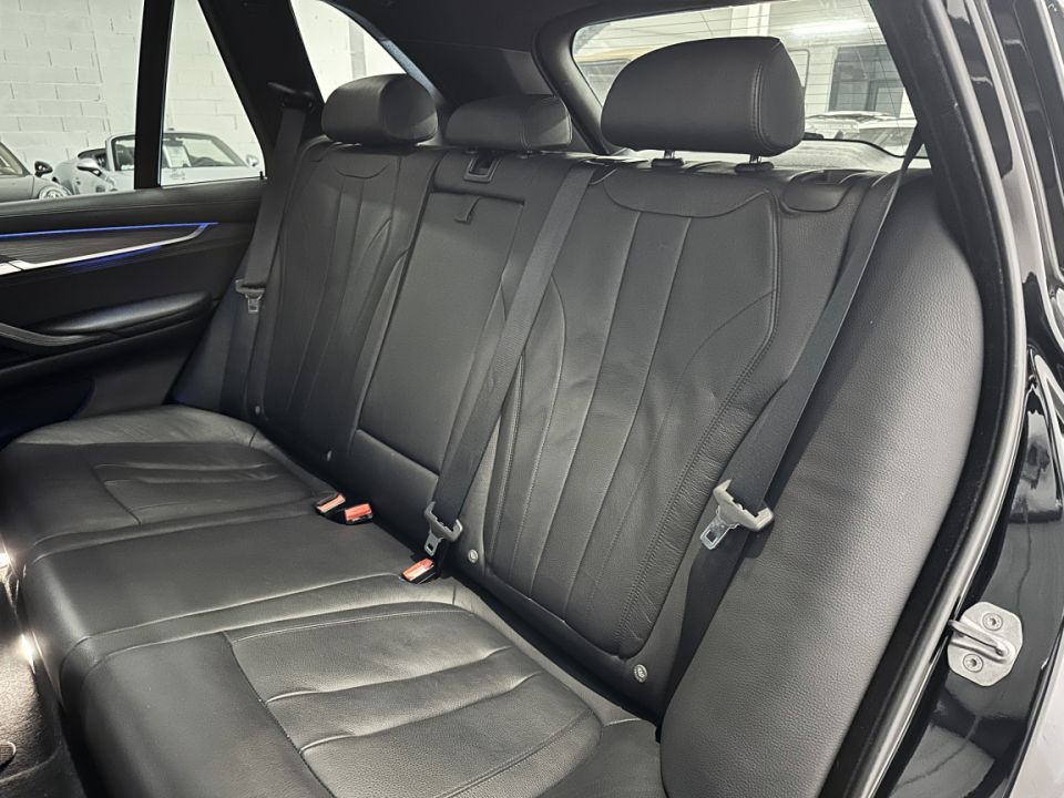 B.M.W. X5 xDrive40e 313ch BVA8 M Sport - SUV de Luxe, Noir Saphir Métallisé - 32 990 € - image 9