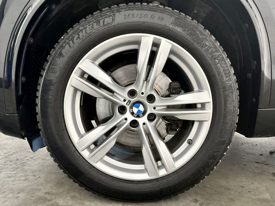 B.M.W. X5 xDrive40e 313ch BVA8 M Sport - SUV de Luxe, Noir Saphir Métallisé - 32 990 € - image 15