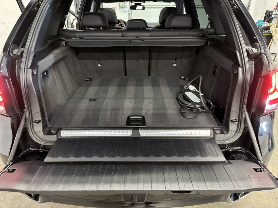 B.M.W. X5 xDrive40e 313ch BVA8 M Sport - SUV de Luxe, Noir Saphir Métallisé - 32 990 € - image 21