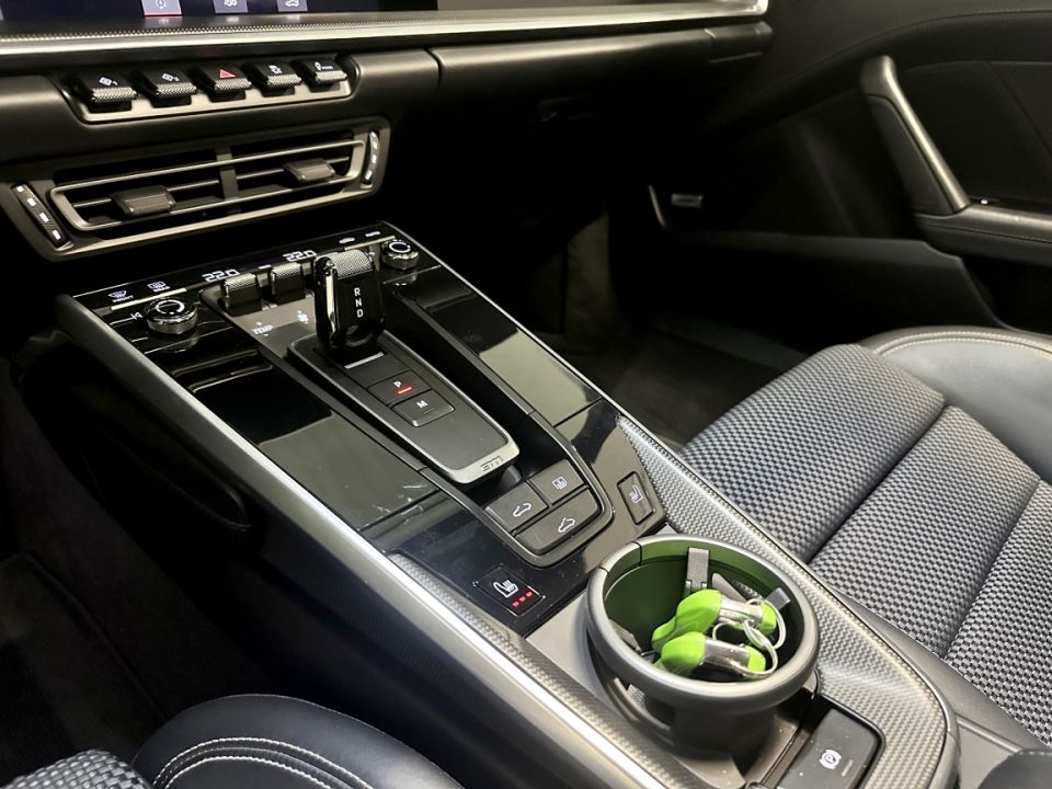 PORSCHE 911 CARRERA S 911 Carrera 4S Cabriolet 3.0i 450 PDK  - Le Hangar Bordelais - image 16