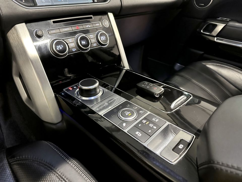 LAND ROVER RANGE ROVER Autobiography Supercharged 5.0 510 ch Santorini Black - 45 990 € - image 17