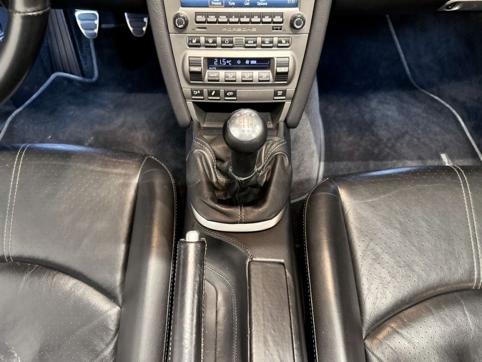 Porsche 911 Carrera S Cabriolet 3.8i - Performance et Élégance - 53 990 € - image 18