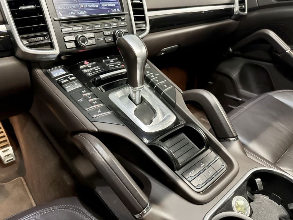 Porsche Cayenne S E-Hybride V6 3.0 416 ch Tiptronic – SUV Blanc - 25 990 € - image 17