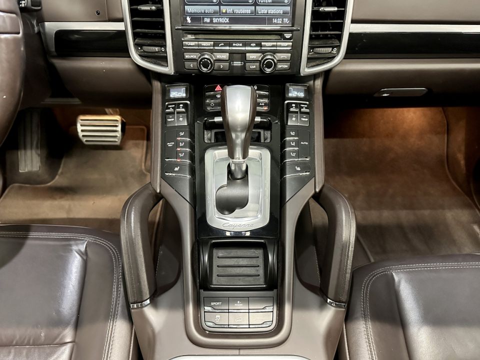 Porsche Cayenne S E-Hybride V6 3.0 416 ch Tiptronic – SUV Blanc - 25 990 € - image 21