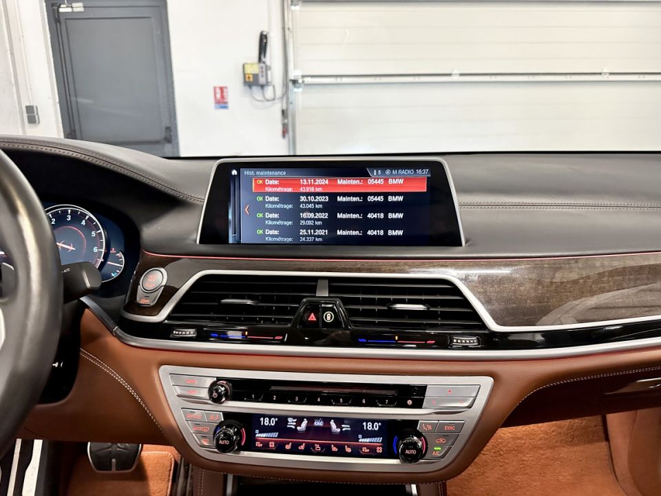 B.M.W. SERIE 7  G12 M760Li V12 6.6 610ch BVA8 xDrive - Le Hangar Bordelais - image 16