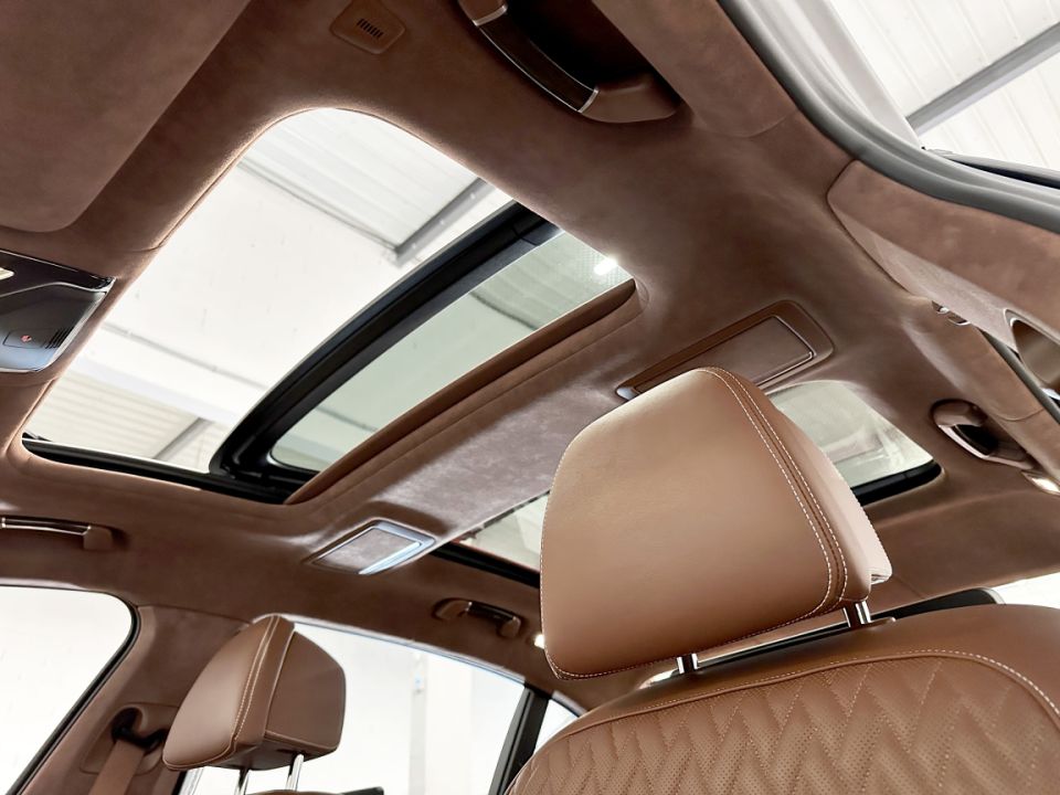 B.M.W. SERIE 7  G12 M760Li V12 6.6 610ch BVA8 xDrive - Le Hangar Bordelais - image 18