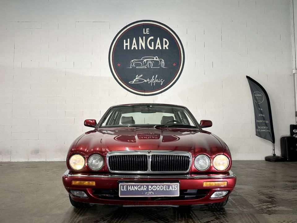 Jaguar XJ6 Sport L6 3.2 219ch BVA4 : Élégance et performance - 13 990 € - image 14