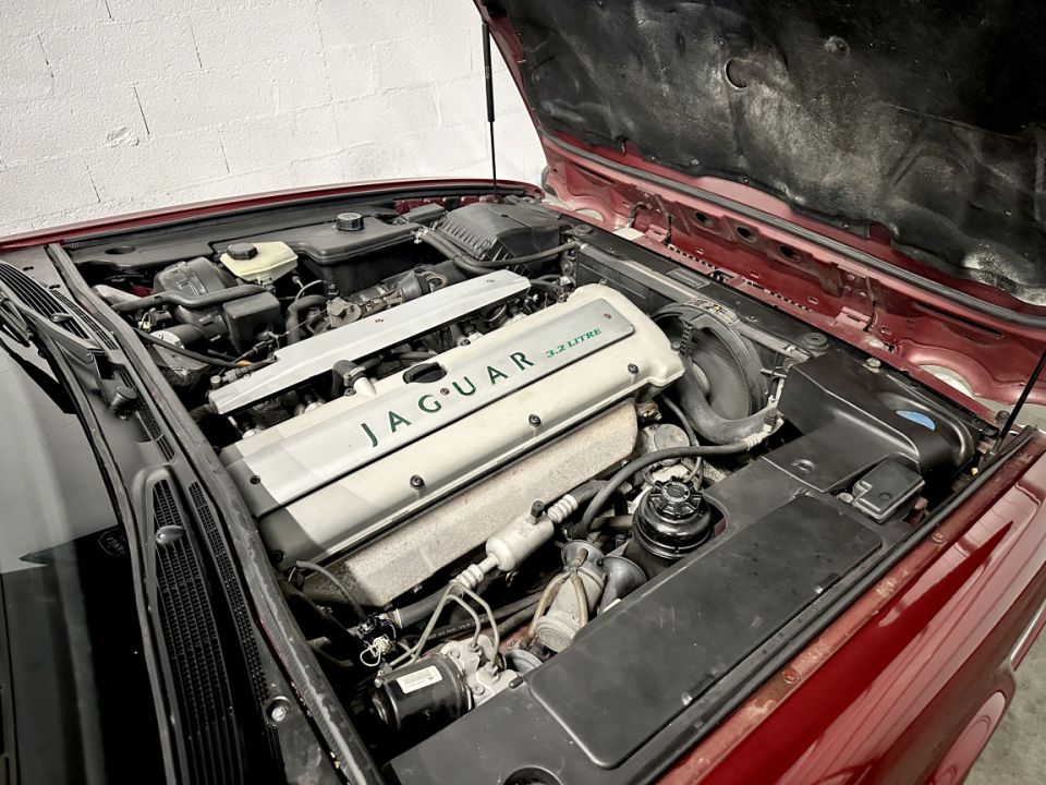 Jaguar XJ6 Sport L6 3.2 219ch BVA4 : Élégance et performance - 13 990 € - image 20