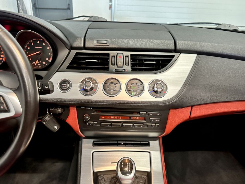 B.M.W. Z4 Roadster sDrive23i 2.5 204ch BVM6 Confort - Le Hangar Bordelais - image 11