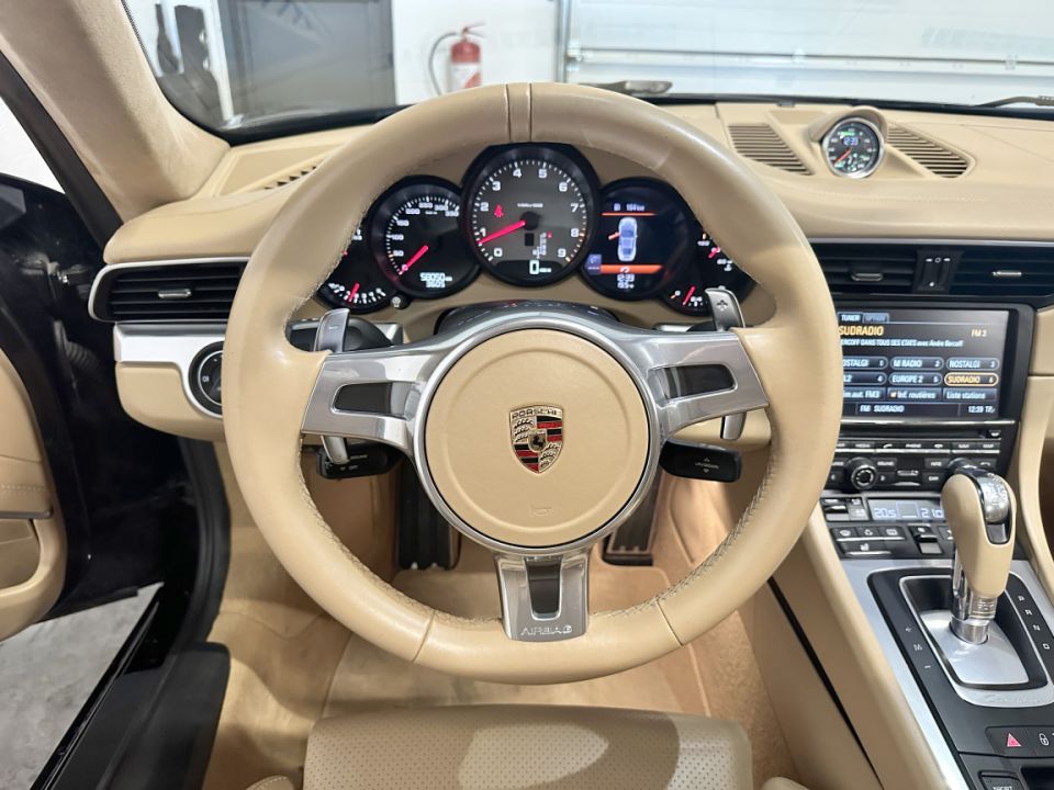 PORSCHE 911 Type 991 Carrera S Coupé 3.8 400ch PDK7 - Le Hangar Bordelais - image 11