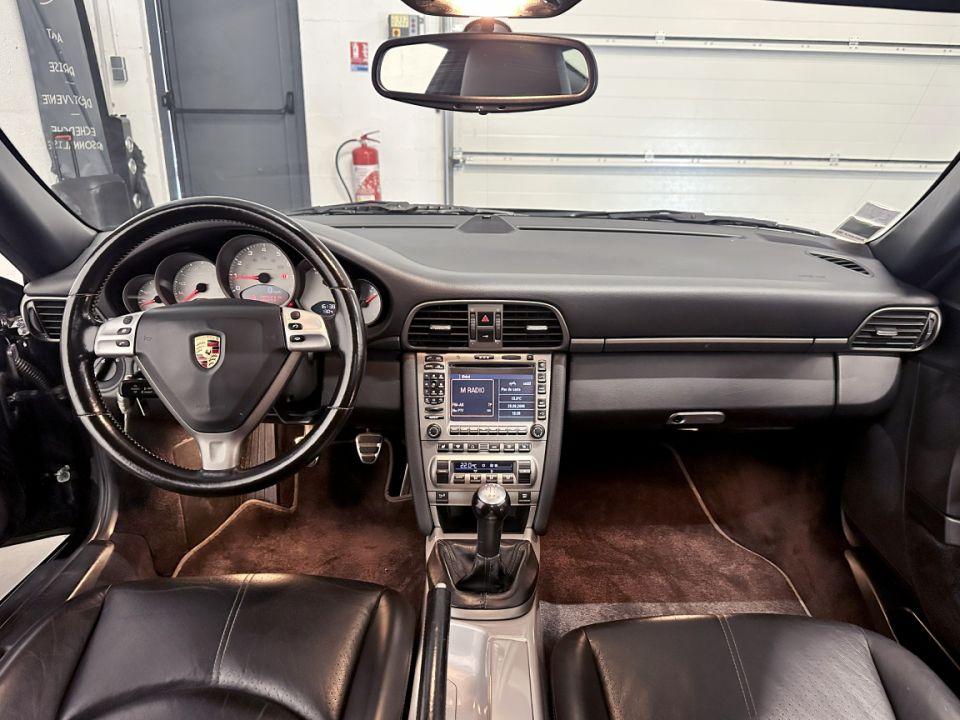 PORSCHE 911 911 Carrera Coupé 3.6i  - Le Hangar Bordelais - image 9