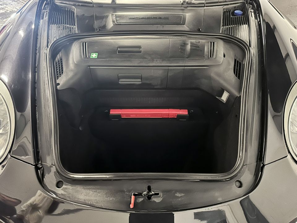 PORSCHE 911 911 Carrera Coupé 3.6i  - Le Hangar Bordelais - image 21