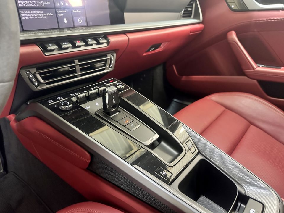 PORSCHE 911 Type 992 Carrera S Coupé 3.0 450ch PDK8 - Le Hangar Bordelais - image 16